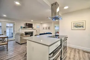 Modern Oregon House half Mi From Rockaway Beach - Image 5
