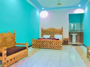 River Nights Hotel And Restaurant - Image 4