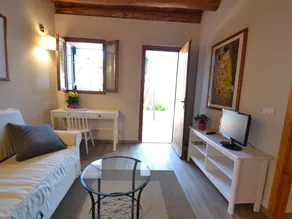 Modern Holiday Home With Sea View in Ventimiglia - Image 1