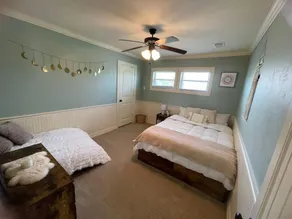 Stunning 5-bed Villa in Tiki Island, Pet-friendly - Image 3