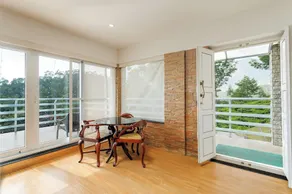 Capithan's Bungalow - Image 2