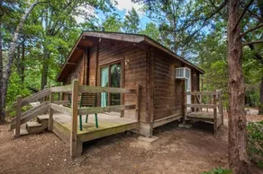 Lake Texoma Camping Resort Cabin 10 - Image 4