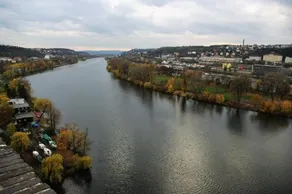 Spacious Prague View Apartment - Image 2