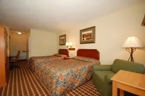 Motorsports Inn and Suites - Image 2