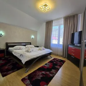 Casa cu Flori Moisei - Image 3