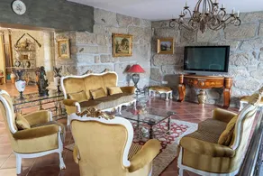 Elegância & Carros Hotel - Image 3