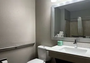 Super 8 Fort Bragg - Image 2