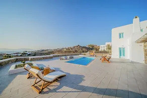 Perfect 8BR Villa in Tourlos With Private Pool - Image 5