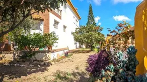 ViÃ±uela Villa With Pool & Lake Views By Homing - Image 4