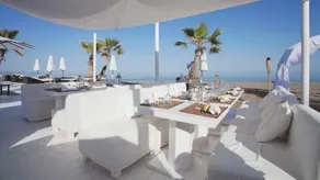 Banus Boutique Muelle Del Ribera - Image 4