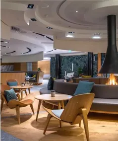 Luxury Mountain Hotel Apartment - Image 5