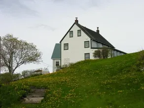 Campbell House Trinity - Image 3