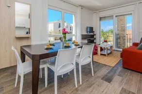 Fabulous house B with outdoor pool - Image 2