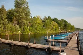 Lake Dalrymple Resort - Image 2