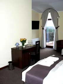 Hotel i Restauracja Rózany Dwór - Image 2