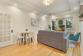 Alluring 2BR Apt in Old Irving Park w/ Laundry - Image 3