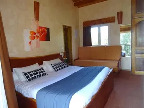Chambres d'Hôtes Au Bois Fleuri - Image 3