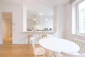 Lumineux Appartement 2 chambres entre le ChÃ¢telain et l'Avenue Louise - Image 3