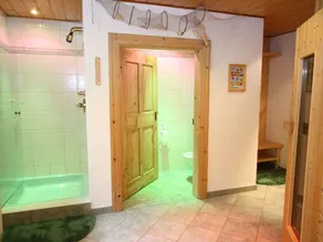 Cozy Chalet in Sankt Margarethen im Lungau Near Ski Area - Image 4