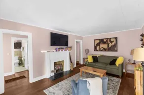 Blushing Bungalow - Image 5