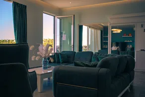 Lumeris lakeview Suites and SPA - Image 2