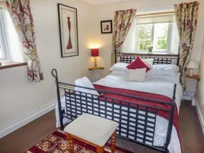 Court Cottage - Image 5