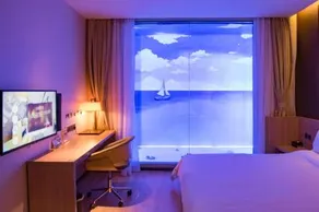 IU Hotel Luliang Wenshui Fengcheng - Image 2