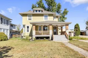 Pet friendly 4 BD Historic Charmer at Marion Uptown - Image 3