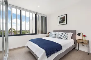 Morden Sleek Apartment in Heart of Macquarie Park - Image 5
