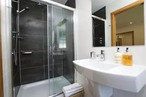 Greenlees Lodge - Image 2