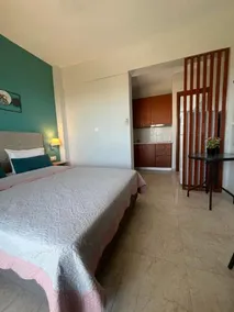 Sofia & Lakis House - Image 4