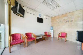 CP Hotel by OYO Rooms - Image 2