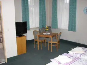 Adler - Image 3