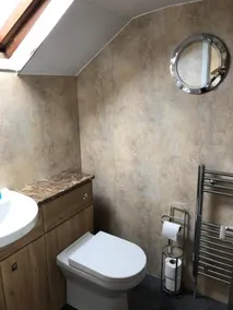 Ashborne Guest House - Image 5