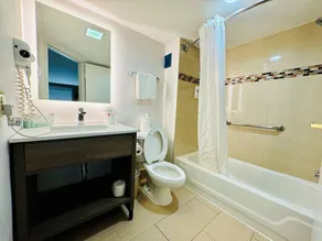 Holiday Inn Express & Suites HOU I-10 West Energy Corridor - Image 2