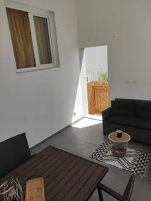 Apartment Tomo - Image 2