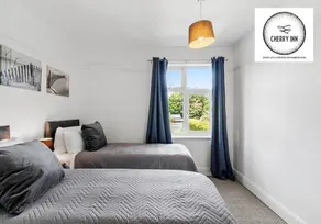 3 Bedroom House with Parking & Garden By Cherry Inn Short Lets & Serviced Accommodation Cambridge - Image 3
