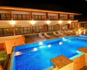 Monkey Island Resort - Image 5