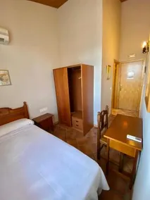 Hostal Bonavía - Image 5