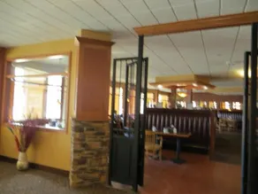 Athabasca Valley Inn & Suites - Image 3