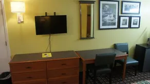 Regency Inn - Image 3