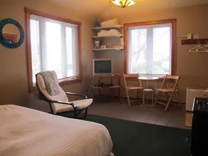 Harrison Street Inn - Image 2