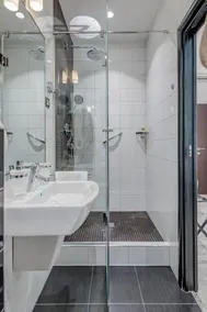 Coral Luxury Rooms - Image 4