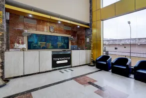 Super Townhouse Koyambedu Formerly Royal Plaza - Image 4