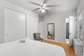 3-BR Designer's Apt in the Iconic Hyde Park - Image 4