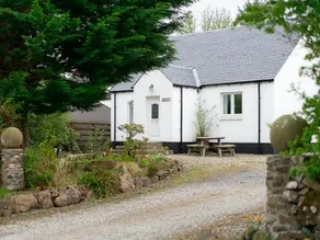 Gardeners Cottage - Image 5