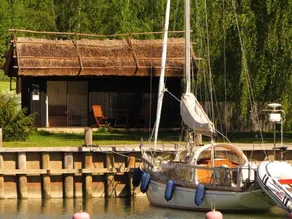 Peterzens Boathouse - Image 3
