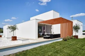 Oliveira House - Image 2