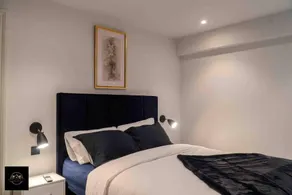 Lovely 3-bed Apartment in Altrincham - Image 2