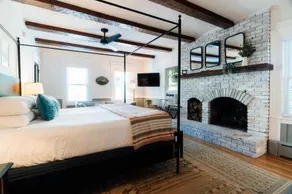 Beaconlight Guest House - Image 2